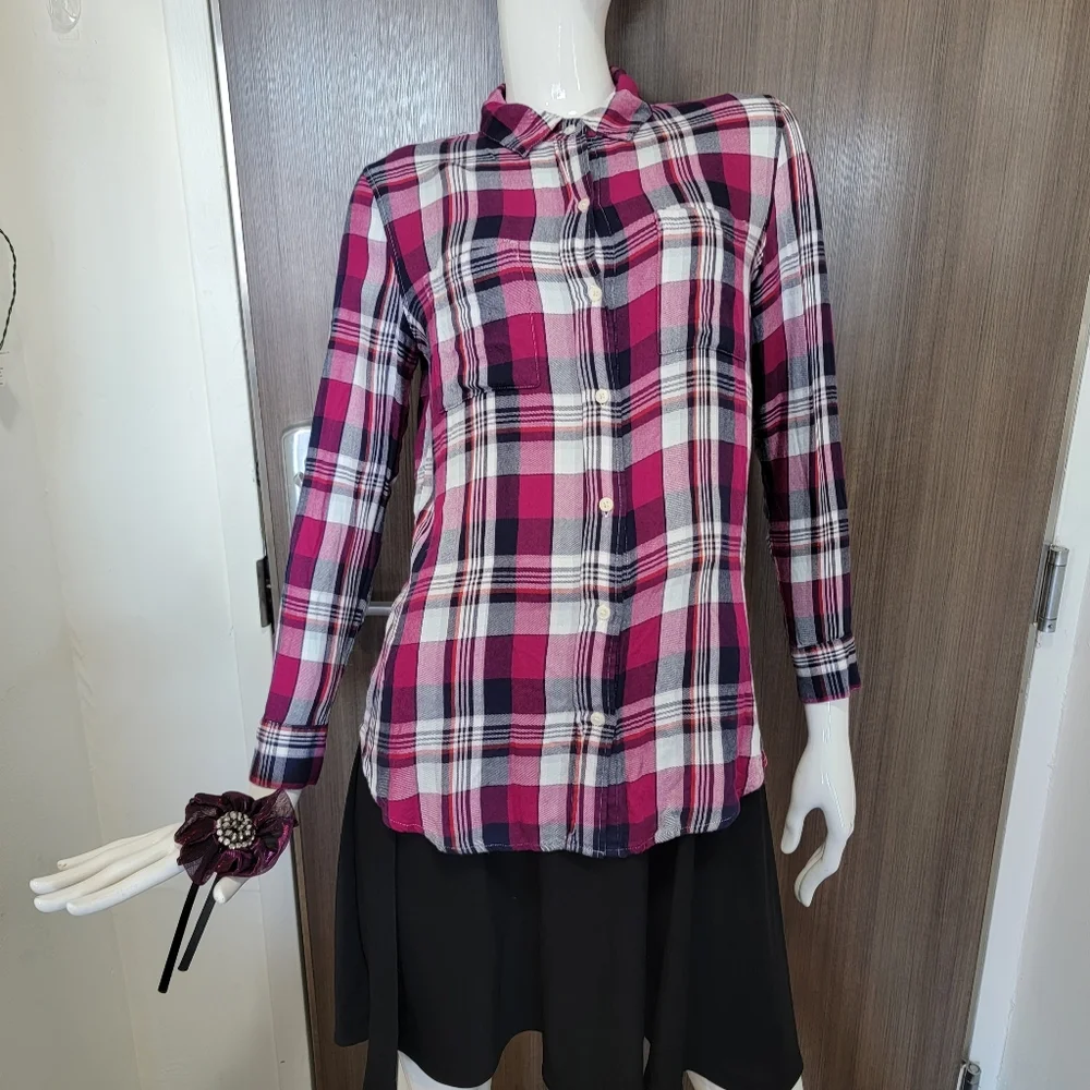 Banana Republic Magenta Plaid Flannel Shirt Boyfriend Fit Small Chic
